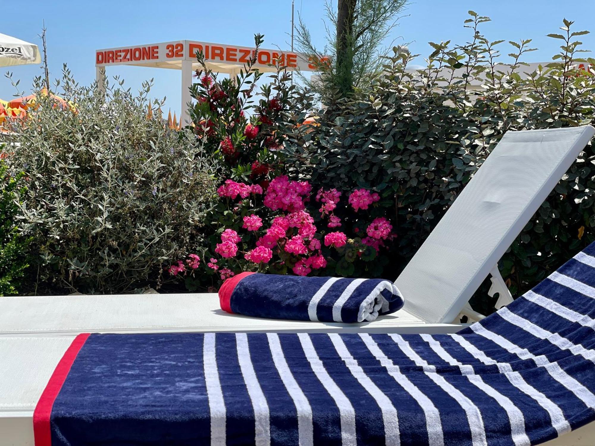 Villa Le Agavi Luxory Beach Surfhouse Bellaria-Igea Marina Exterior photo